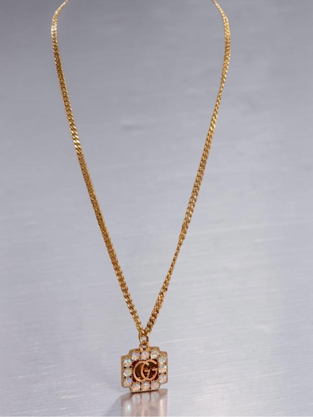 Rhinestone Gold Logo Pendant | 20"
Cuban Linked Gold Filled Necklace NEW - Picture 2 of 10